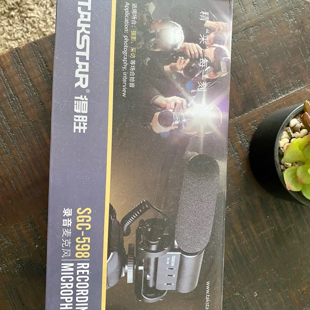 Perfectly good microphone for almost every camera!